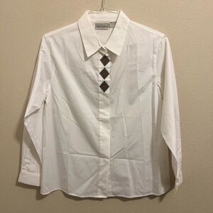 Basic Editions White Women's Shirt with Embroidered Accents